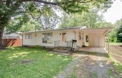 1414 N Jefferson Street, Litchfield, IL 62056