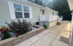 9 Commodore Drive, Sanford, ME 04073