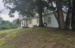 7421 PARKWAY DRIVE, LEEDS, AL 35094