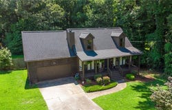 1066 Sea Oats Way SW, Lilburn, GA 30047