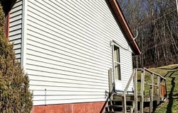 45 Douglas St, Belington, WV 26250