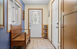 4016 Mary Dr, Onalaska, WI 54650