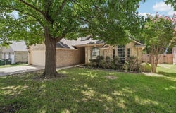 708 Mountain Ridge DR, Leander, TX 78641