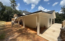 1721 Songbird Court SE, Lenoir, NC 28645