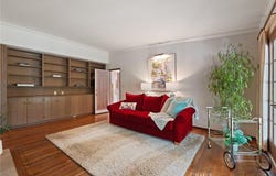 1455 La Perla, Long Beach, CA 90815