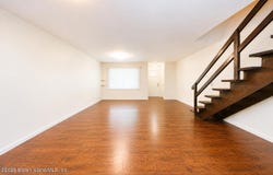 38 Stone Lane, Staten Island, NY 10314