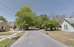 808 W 15th Avenue, Pine Bluff, AR 71601