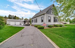 1120 W Beam Street, Chesterton, IN 46304