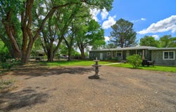 12 VIOLET Avenue, Los Lunas, NM 87031