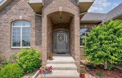4032 Wynnewood Drive, Cedar Falls, IA 50613