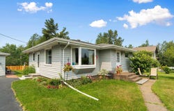 911 N Blackman Ave, Duluth, MN 55811