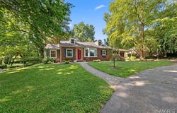 100 Calverton Road, St Louis, MO 63135