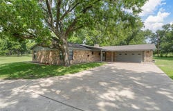 206 Timber Creek Road, Waco, TX 76705