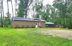5227 Hyland Road SW, Motley, MN 56466