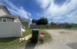 112 S 22nd, Escanaba, MI 49829