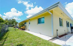 1351 Oaklawn, FORT MYERS, FL 33919