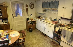 5873 Harding Street, Coloma, MI 49038