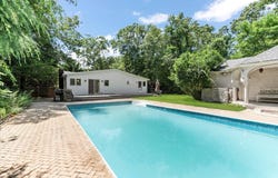 56 W DONELLAN RD, Hampton Bays, NY 11946