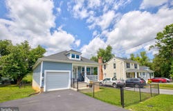 839 JEFFERSON AVENUE, CHARLES TOWN, WV 25414