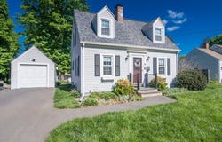 77 Lindbergh Blvd, Westfield, MA 01085