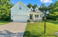 801 Marsh Rose Path NW, Calabash, NC 28467