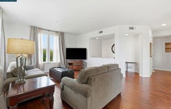 10875 Packard St., Oakland, CA 94603