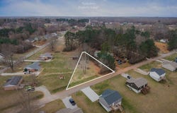 Pine Ave, Morrison, TN 37357