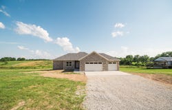 2654 Silver Lake Road, Billings, MO 65610