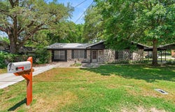 814 W BELL Ave, Rockdale, TX 76567