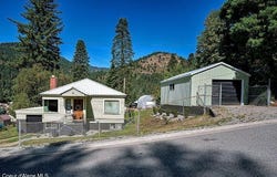 315 Montana St, Mullan, ID 83846