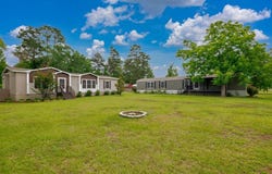 570 4th Street, Cushing, TX 75760