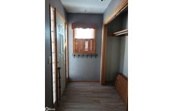 409 6th St SW, Hampton, IA 50441