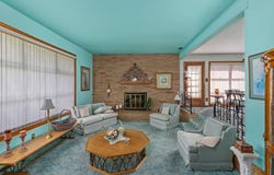 110 Elmwood Dr, Sheffield, AL 35660