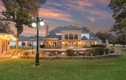 385 Meadow View Drive, Argyle, TX 76226