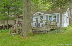 1132 S Woodland Drive, White Cloud, MI 49349