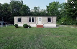 701 E Pittston Road, Pittston, ME 04345