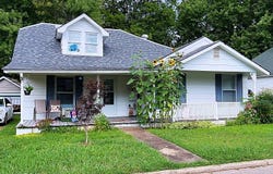 1216 Brown, PARIS, TN 38242