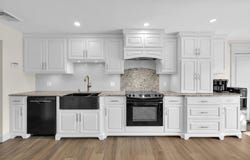 112 Westwood Dr, Sturbridge, MA 01566