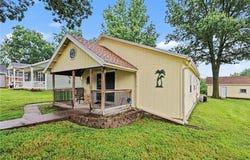 505 W Shawnee Street, Paola, KS 66071