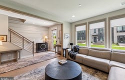 6924 VICEROY ALLEY, BETHESDA, MD 20817