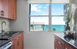 3819 AVE. ISLA VERDE AVENUE, CAROLINA, 00979