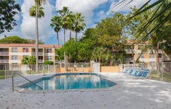 8240 NW 24th St, Coral Springs, FL 33065