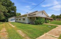 109 W Bell Avenue, Mendenhall, MS 39114