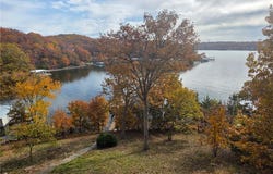 41 Island View Road, Eldon, MO 65026
