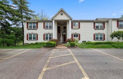 70 Sugar Glen Court, St Peters, MO 63376