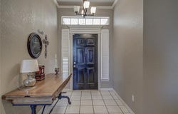 600 N Songbird Way, Mustang, OK 73064