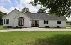 14795 South 1825 Road, Stockton, MO 65785