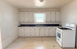 204 E 4th, Iraan, TX 79744