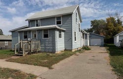 614 N D Ave., Washington, IA 52353