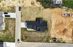100 JACK St, Tazewell, TN 37879